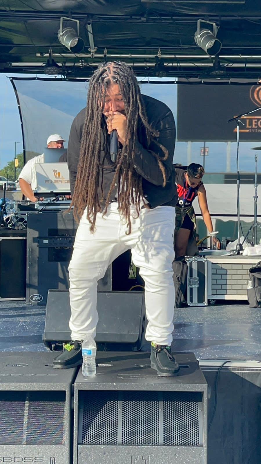 Yung Lion performing